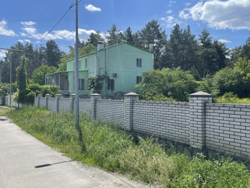 Пропоную до продажу житловий будинок з господарськими спорудами